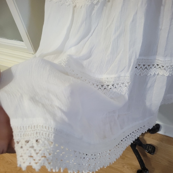 Cute Options White Lace Trim Midi Dress V- Neck  Large - Picture 10 of 14